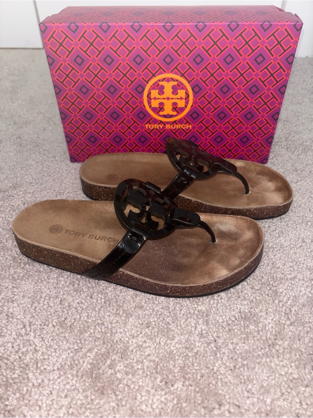 Tory Burch Miller Cloud Black Patent Logo Cork-Trim Thong Sandals